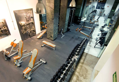 pavigym tiles in a large gym