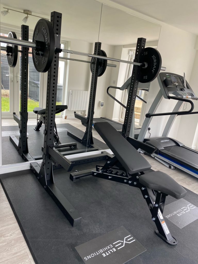GARDEN BUILDING GYM FIT OUT